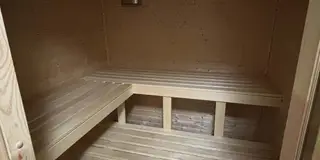 Lavice v sauně